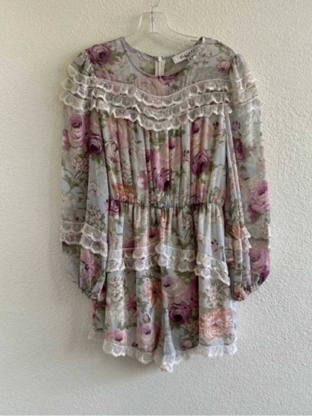 Elliatt Karishma Floral Lace Romper - Picture 4 of 9